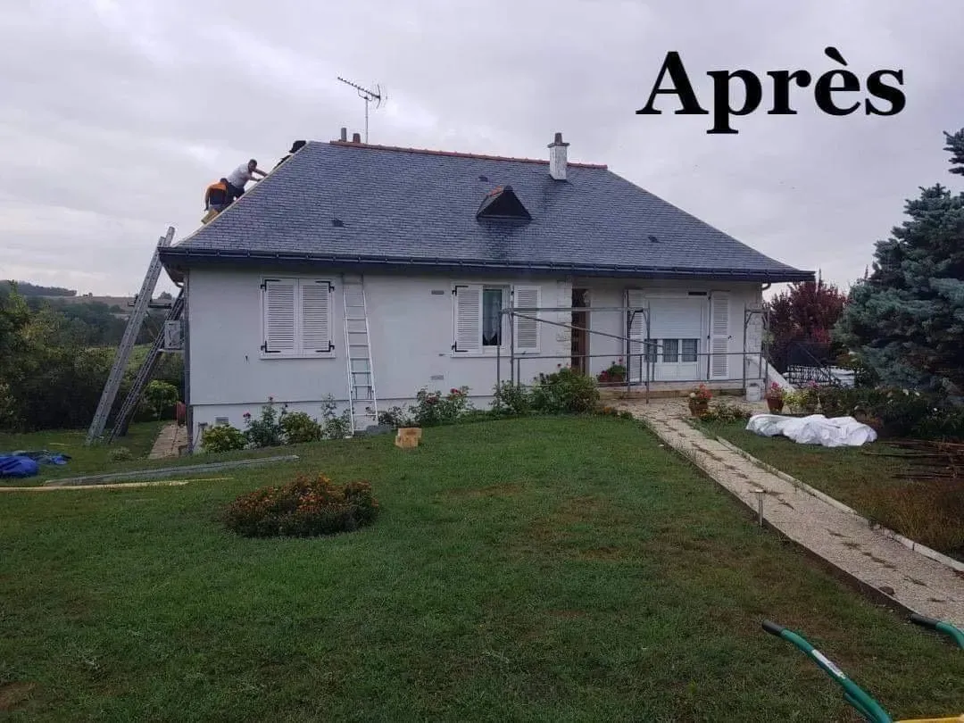 Maison avec toiture en ardoise rénovée par SDR Habitat 44